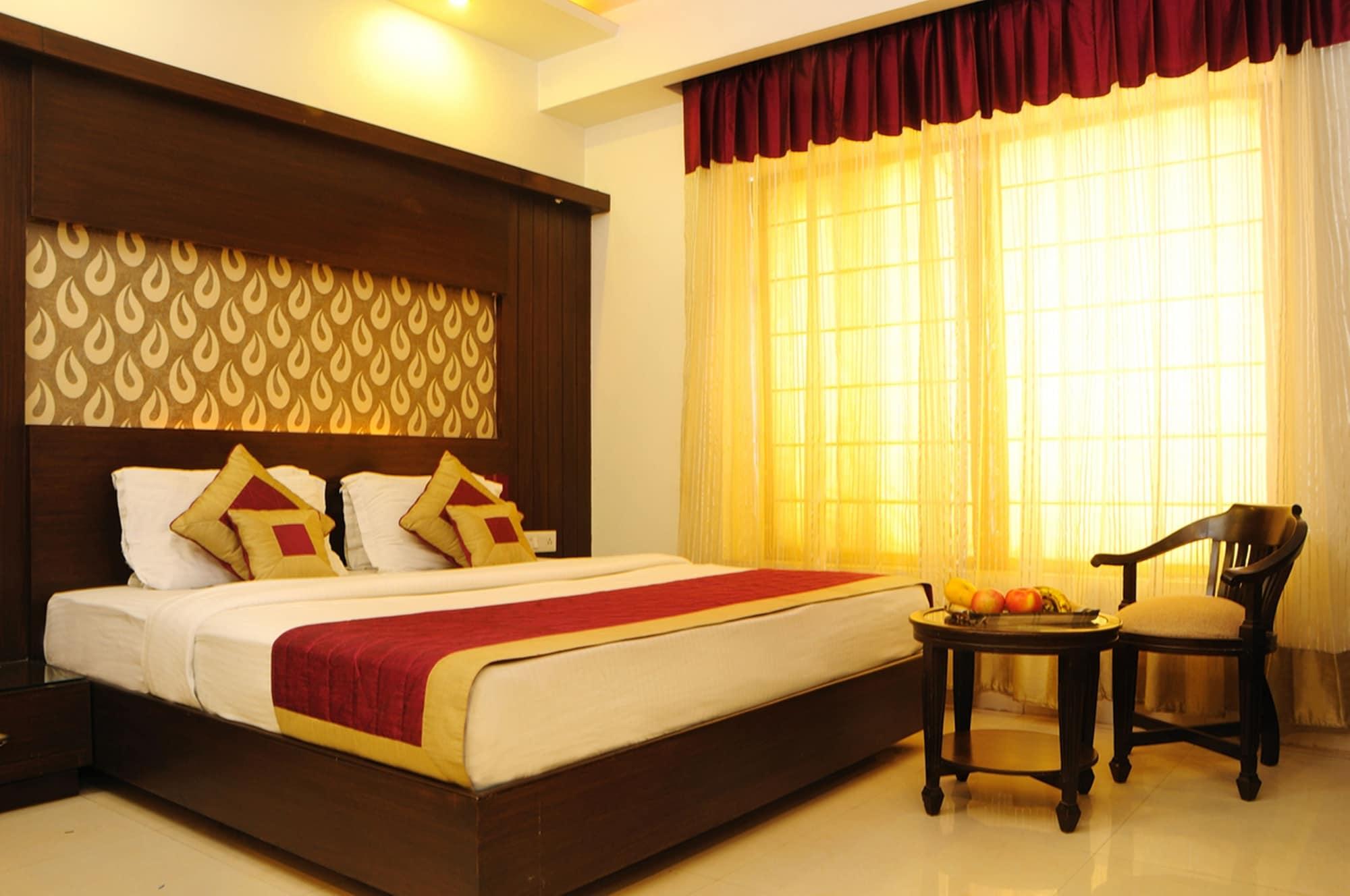The Pearl Hotel New Delhi Exterior photo